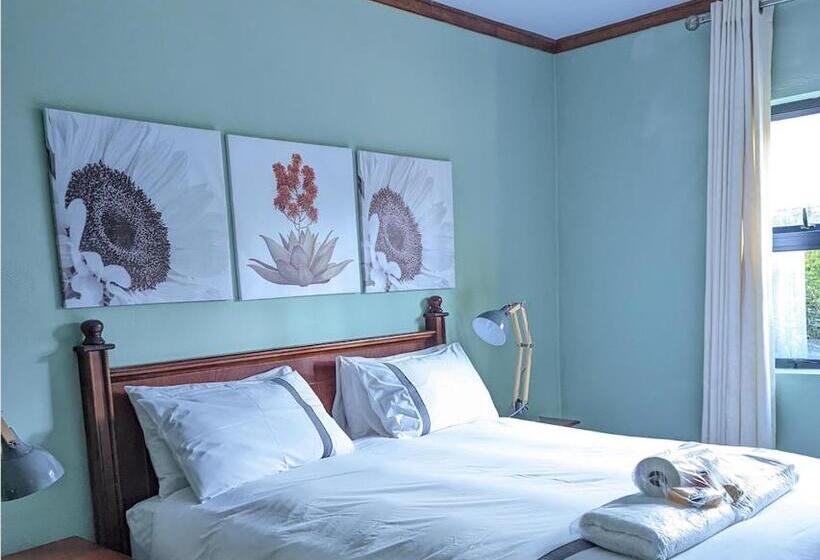 پانسیون Sunbirds Chobe