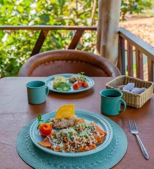 Amaca Beach Hotel   Eco Resort Quiimixto