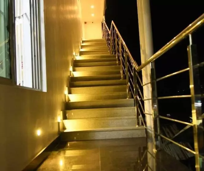 هتل Waanderers Howff