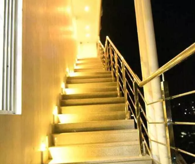 هتل Waanderers Howff