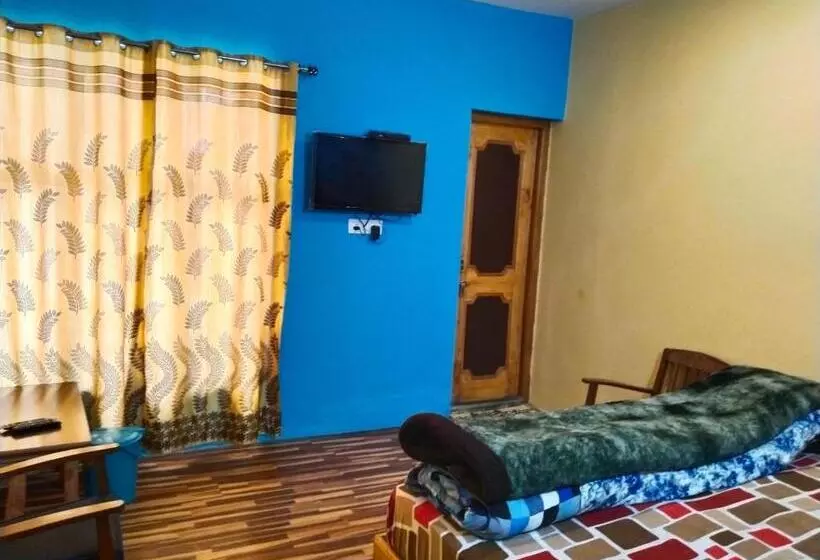 پانسیون Noor Guest House