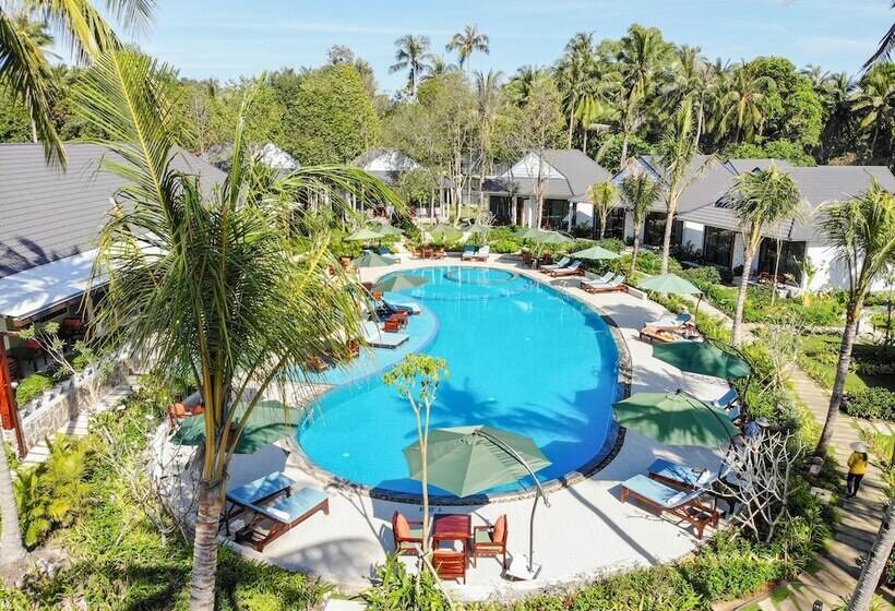 هتل Kingo Retreat Resort