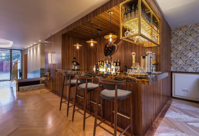 The Convo Porto Hotel & Apartment