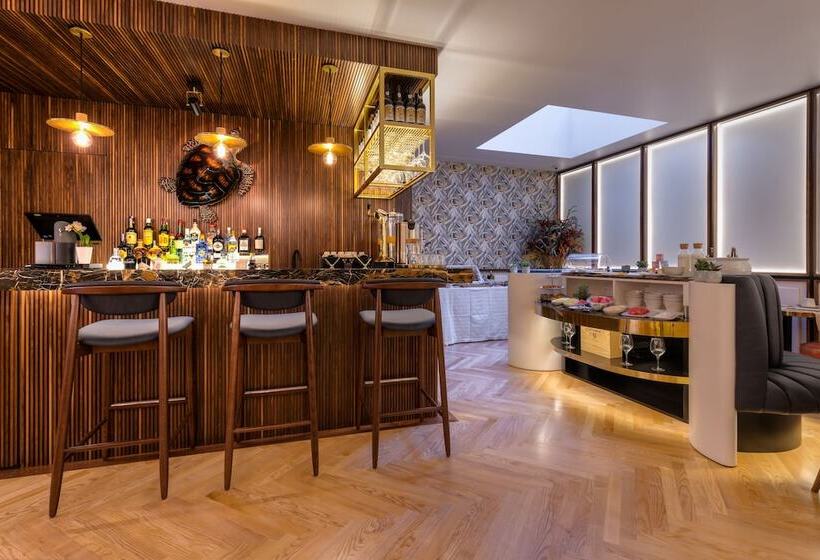 The Convo Porto Hotel & Apartment
