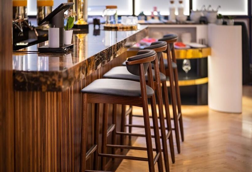 The Convo Porto Hotel & Apartment