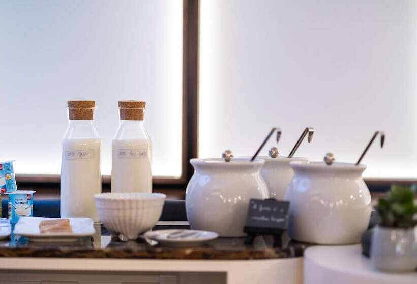 The Convo Porto Hotel & Apartment