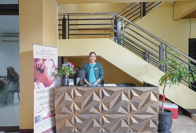 Arzo Hotel Grand Lodge