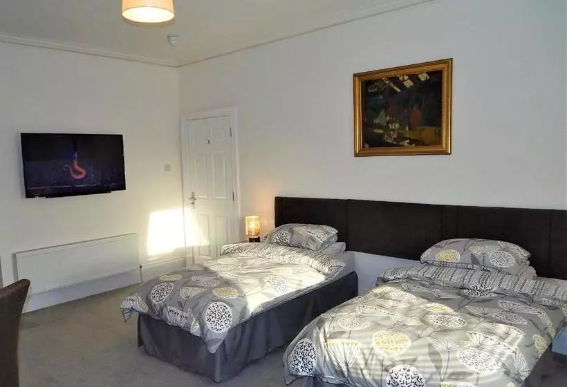 Aamiaismajoitus (B&B) Silloth Holiday Accommodation Ensuite Rooms, Studios For 2, Apartments For 6