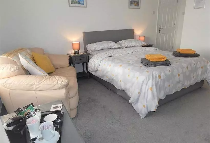 Aamiaismajoitus (B&B) Silloth Holiday Accommodation Ensuite Rooms, Studios For 2, Apartments For 6