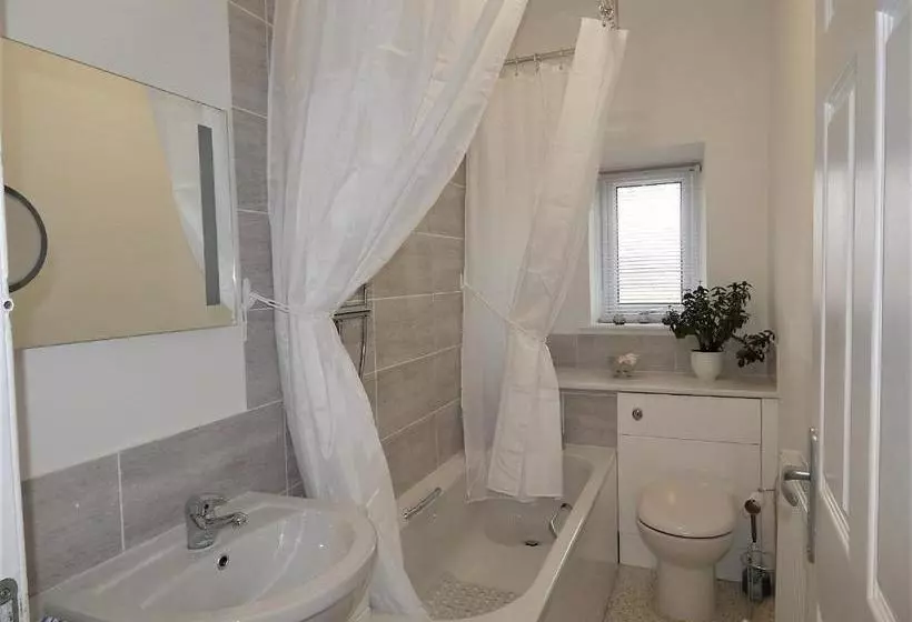 Aamiaismajoitus (B&B) Silloth Holiday Accommodation Ensuite Rooms, Studios For 2, Apartments For 6