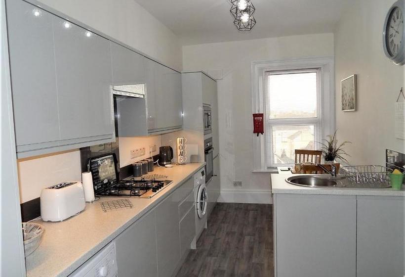 Bed and Breakfast Silloth Holiday Accommodation Ensuite Rooms, Studios For 2, Apartments For 6