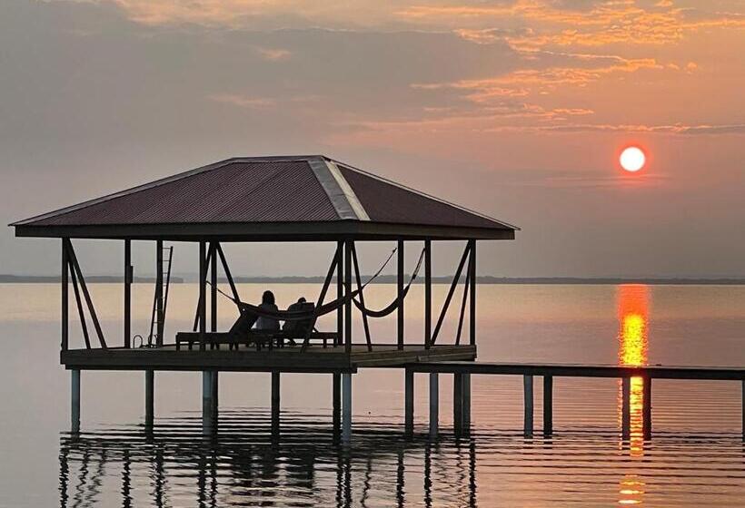 هتل Dolphin Blue Paradise