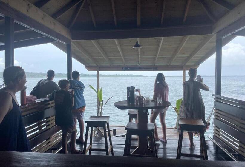 هتل Dolphin Blue Paradise