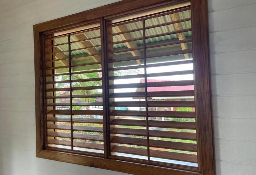 هتل Dolphin Blue Paradise