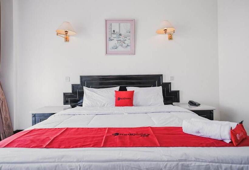 فندق Reddoorz Plus Near Pelabuhan Merak