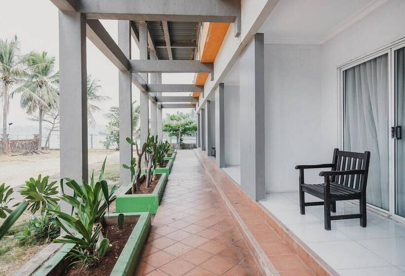 فندق Reddoorz Plus Near Pelabuhan Merak