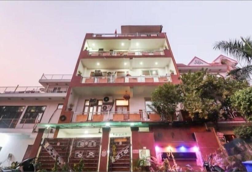 בית מלון כפרי Sheetal Residency