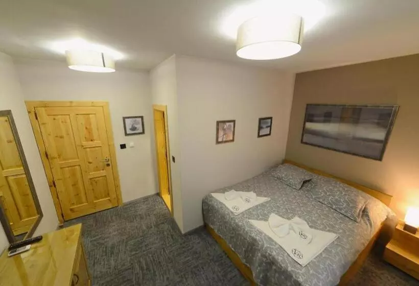 هتل Vir Villa