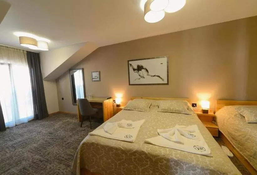 هتل Vir Villa