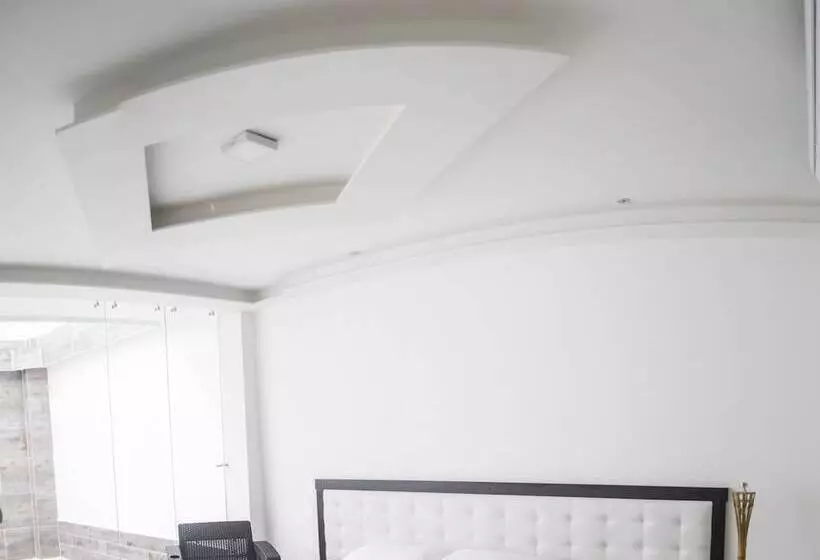 Hotelli Luvana Suite