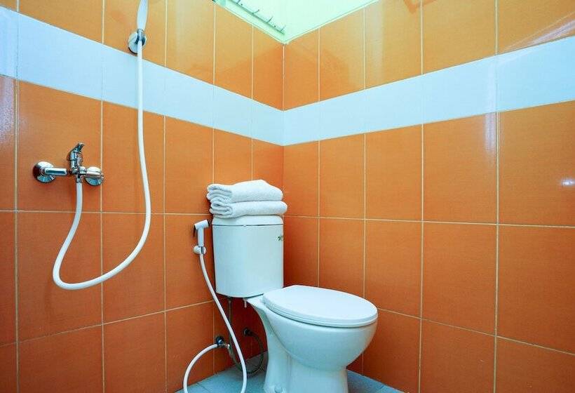 Hotell Oyo 1639 Penginapan Anggrek Syariah 1