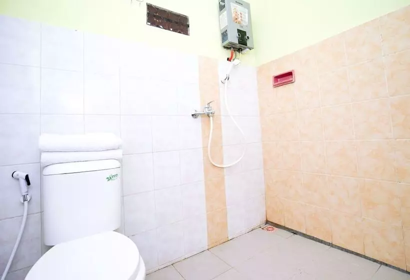 هتل Oyo 1639 Penginapan Anggrek Syariah 1