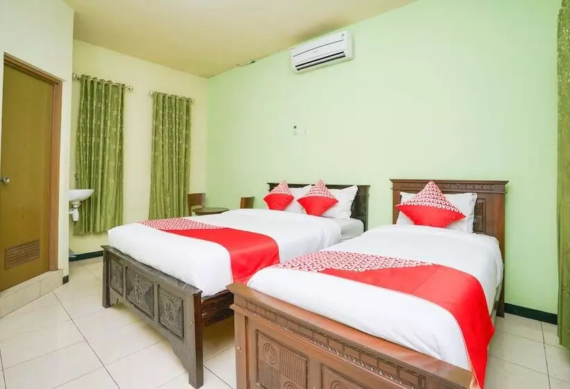 هتل Oyo 1639 Penginapan Anggrek Syariah 1
