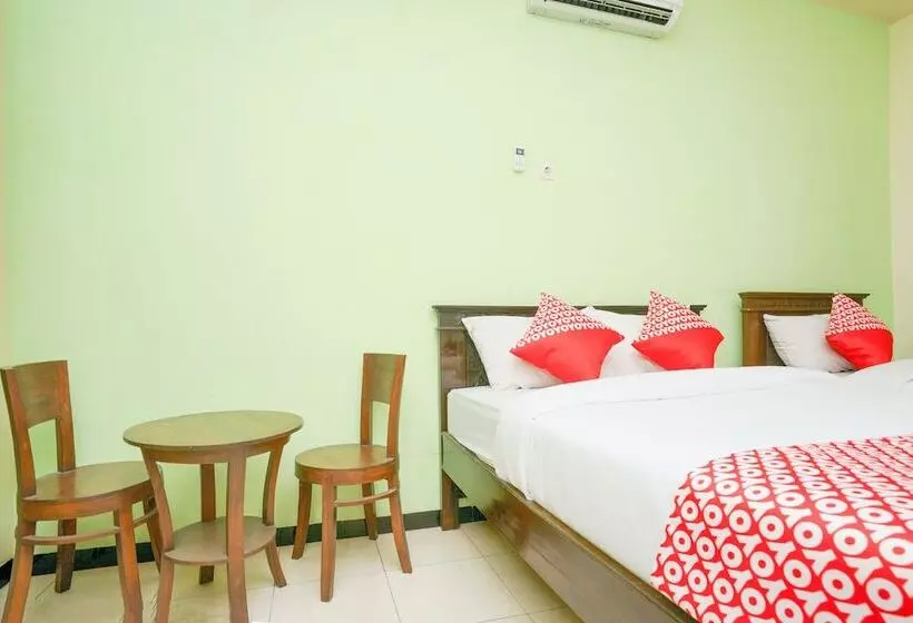 هتل Oyo 1639 Penginapan Anggrek Syariah 1