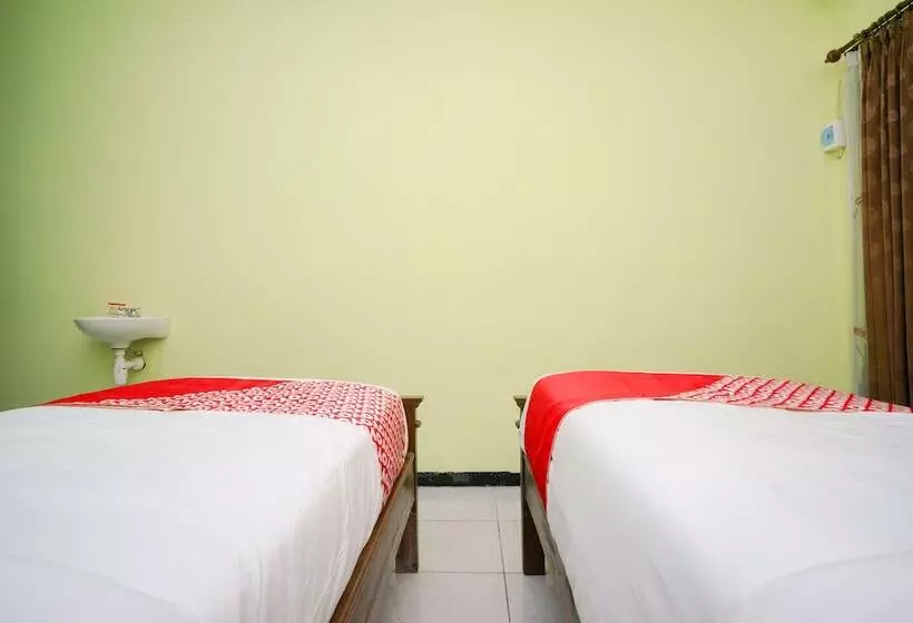 هتل Oyo 1639 Penginapan Anggrek Syariah 1