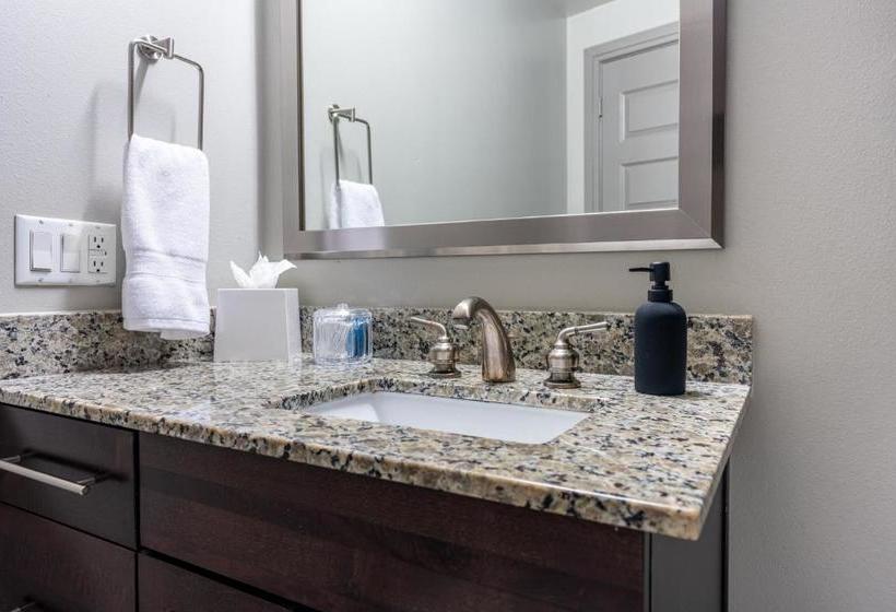 Otel The Guild Downtown | Seaholm