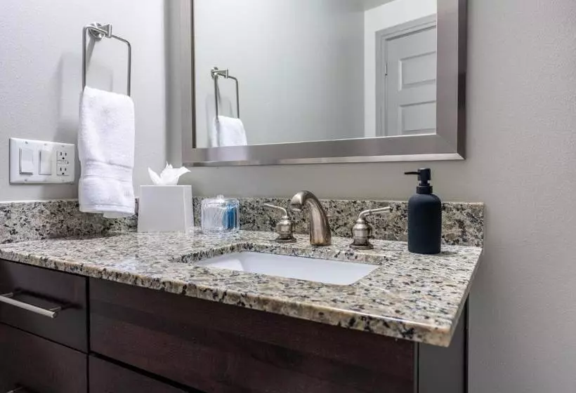 هتل The Guild Downtown | Seaholm