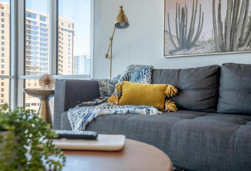 Otel The Guild Downtown | Seaholm