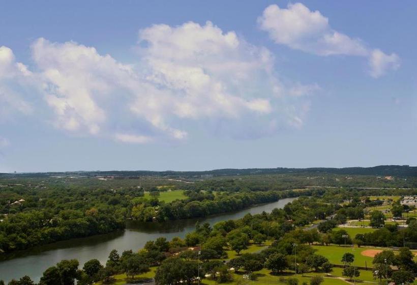 Otel The Guild Downtown | Seaholm