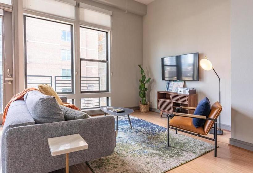 Otel The Guild Downtown | Seaholm