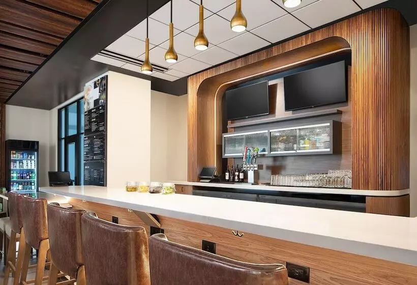 Hotelli Courtyard By Marriott Seattle Seatac Airport