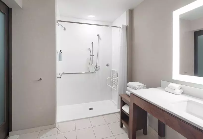 Hotelli Courtyard By Marriott Seattle Seatac Airport