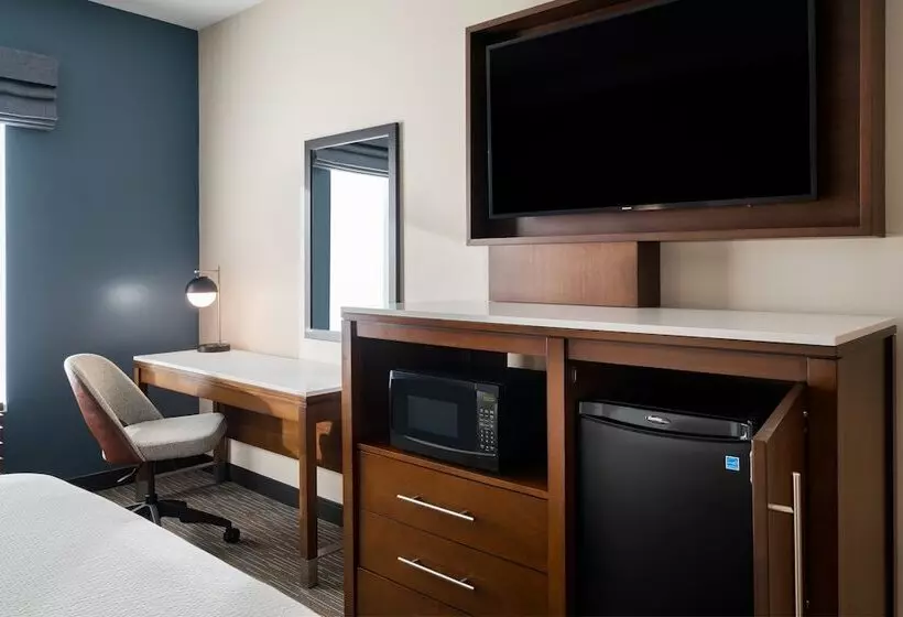 Hotelli Courtyard By Marriott Seattle Seatac Airport