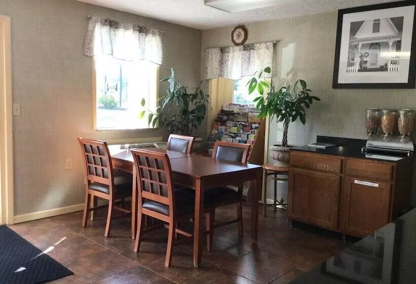 モーテル Falls Inn