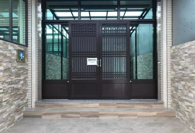 پانسیون Hello Guesthouse