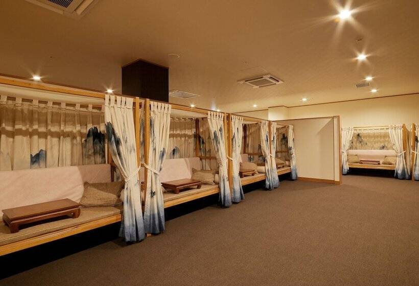 מלון כמוסות Yurakujo