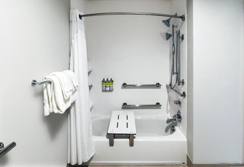 فندق Holiday Inn Express & Suites Denton   Sanger By Ihg