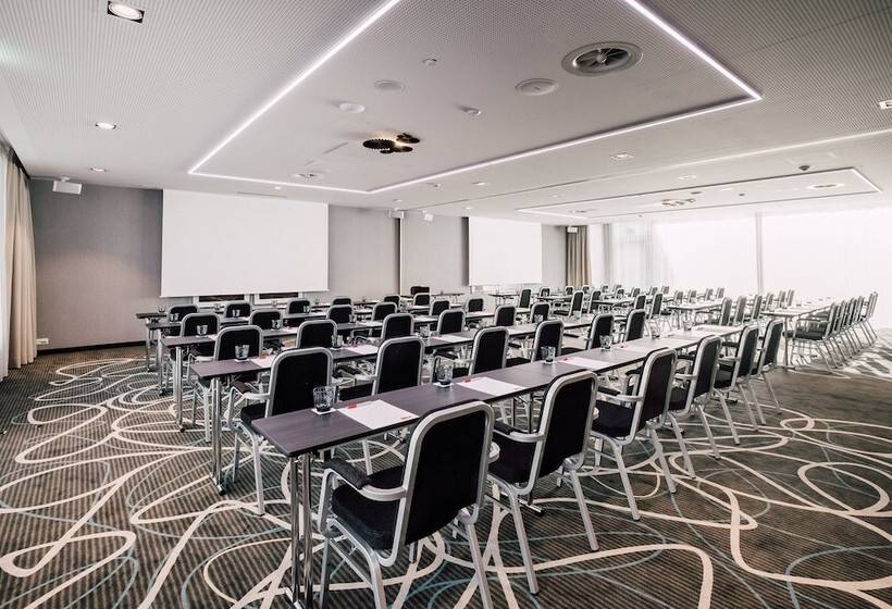 Leonardo Hotel Zurich Airport