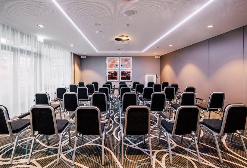 Leonardo Hotel Zurich Airport