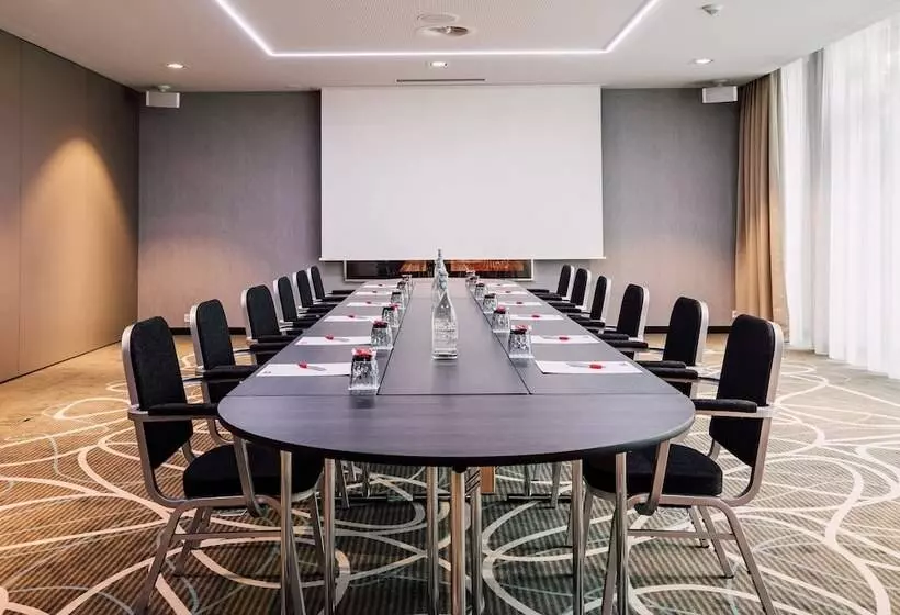 Leonardo Hotel Zurich Airport