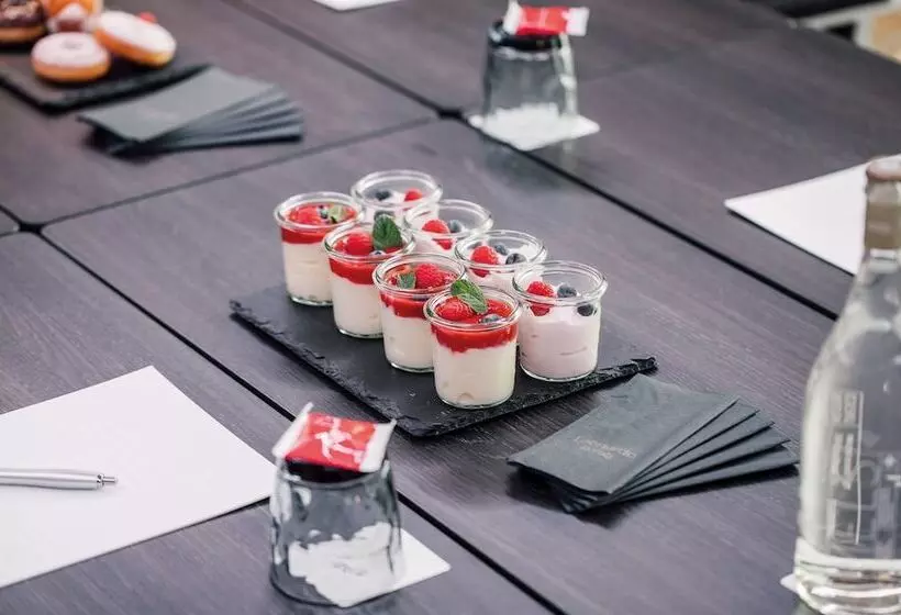 Leonardo Hotel Zurich Airport