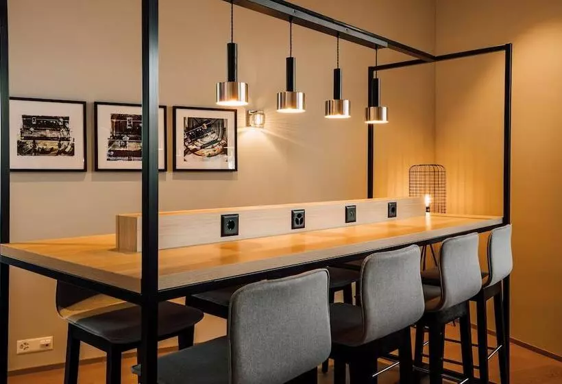 Leonardo Hotel Zurich Airport