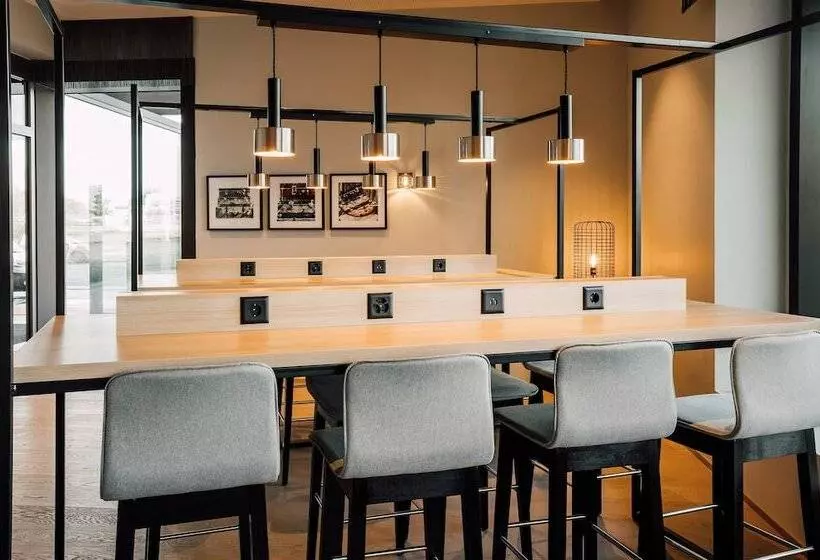 Leonardo Hotel Zurich Airport