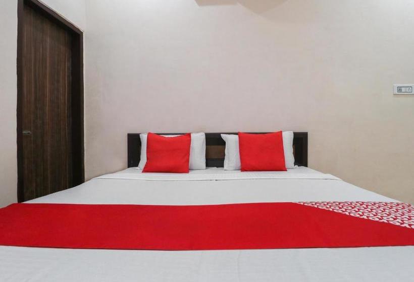 Hotel Oyo 46220  K9 Deluxe