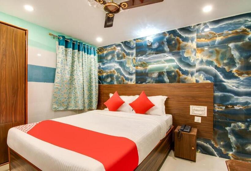 Hotell Oyo 49817  Sri Grand