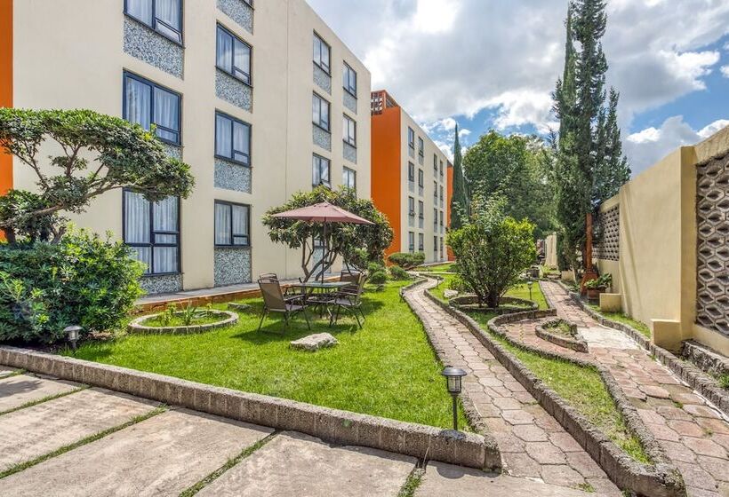 هتل Suites Puebla